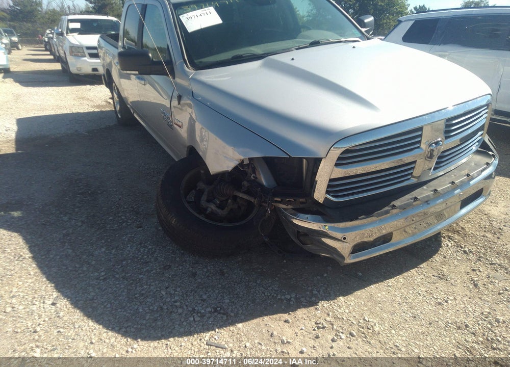2019 RAM 1500 CLASSIC VIN: 1C6RR7TT2KS576604