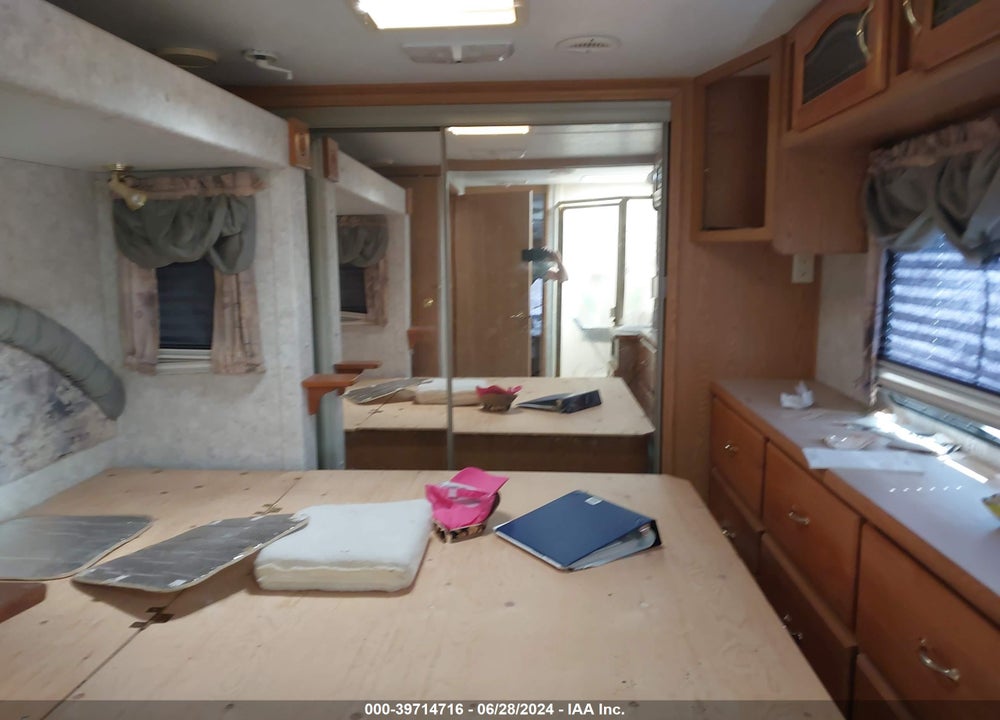 2002 KEYSTONE MONTANA VIN: 4YDF2952624057685
