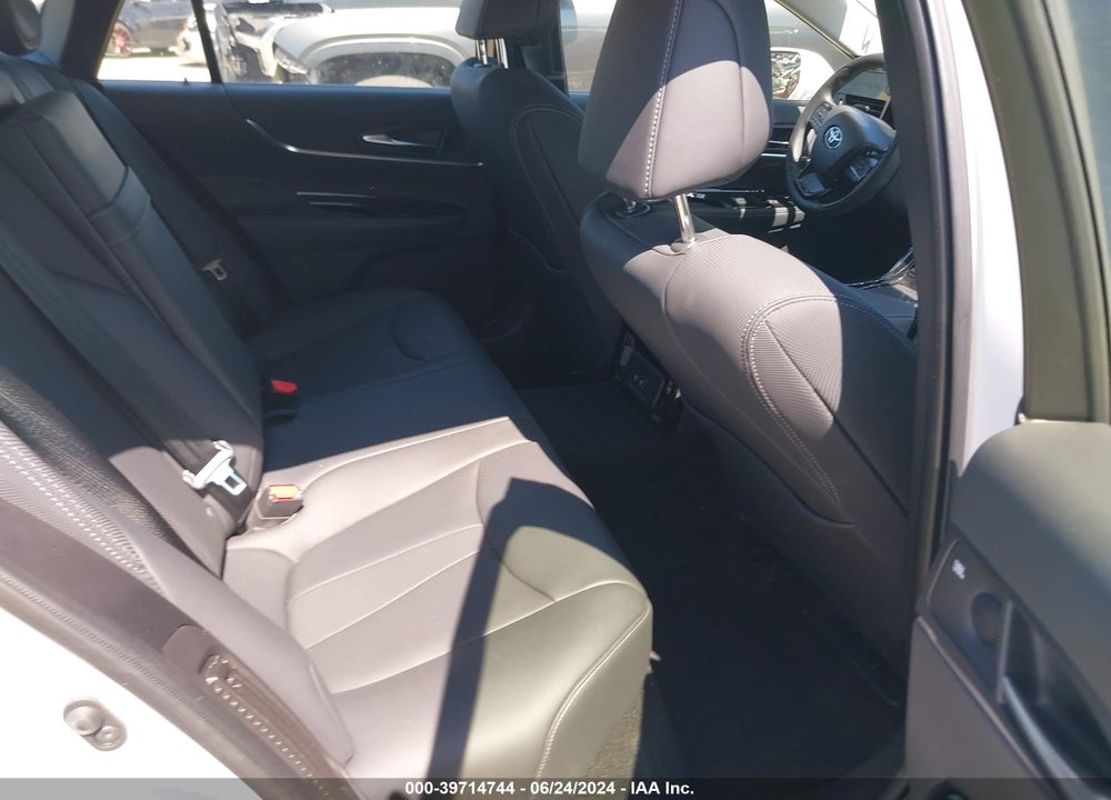 2022 TOYOTA MIRAI XLE VIN: JTDAAAAA8NA007231