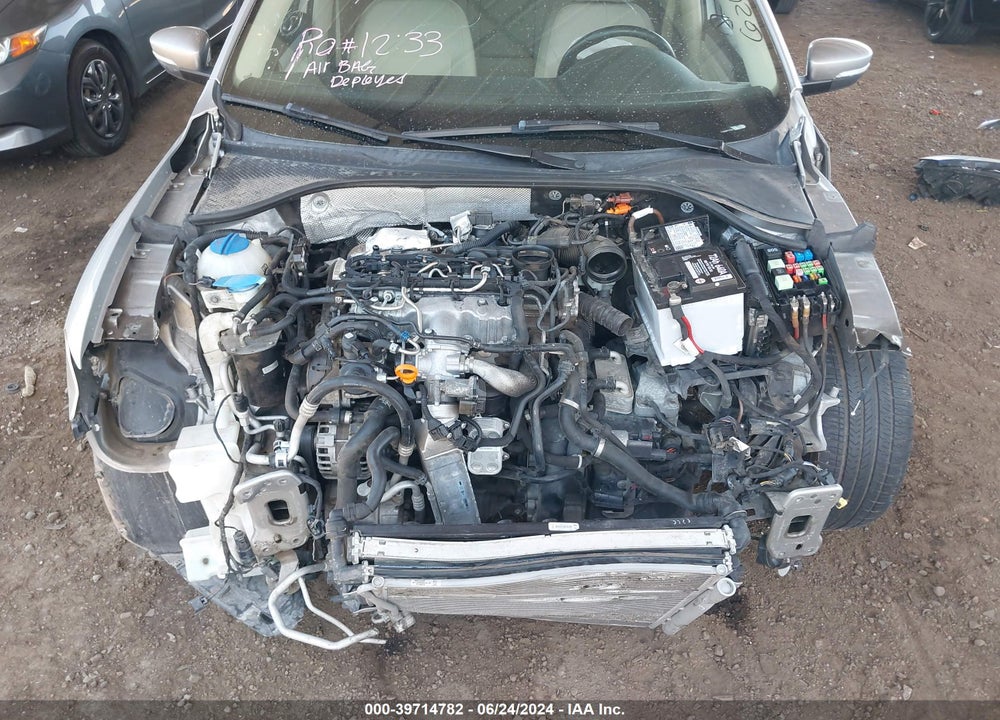 2013 VOLKSWAGEN PASSAT 2.0L TDI SE VIN: 1VWBN7A39DC078855
