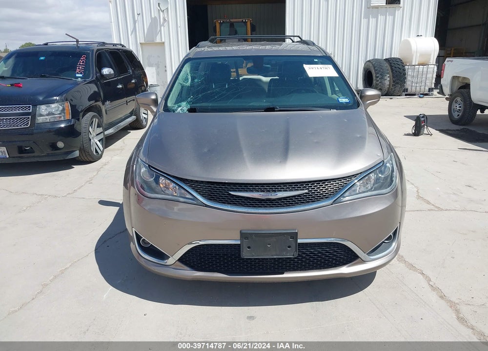 2017 CHRYSLER PACIFICA TOURING L VIN: 2C4RC1BG1HR610733