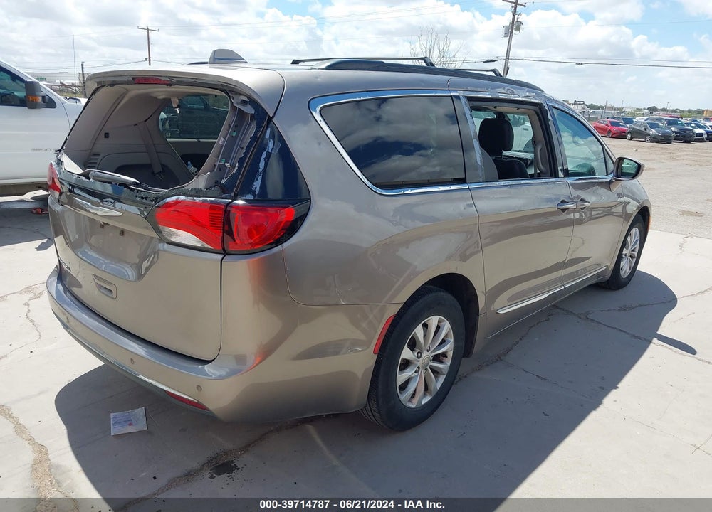 2017 CHRYSLER PACIFICA TOURING L VIN: 2C4RC1BG1HR610733