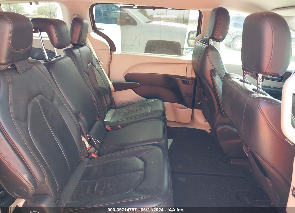 2017 CHRYSLER PACIFICA TOURING L VIN: 2C4RC1BG1HR610733