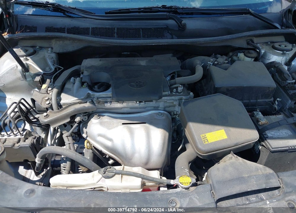 2015 TOYOTA CAMRY SE VIN: 4T1BF1FK5FU045230
