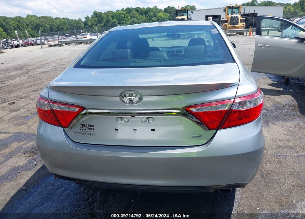 2015 TOYOTA CAMRY SE VIN: 4T1BF1FK5FU045230