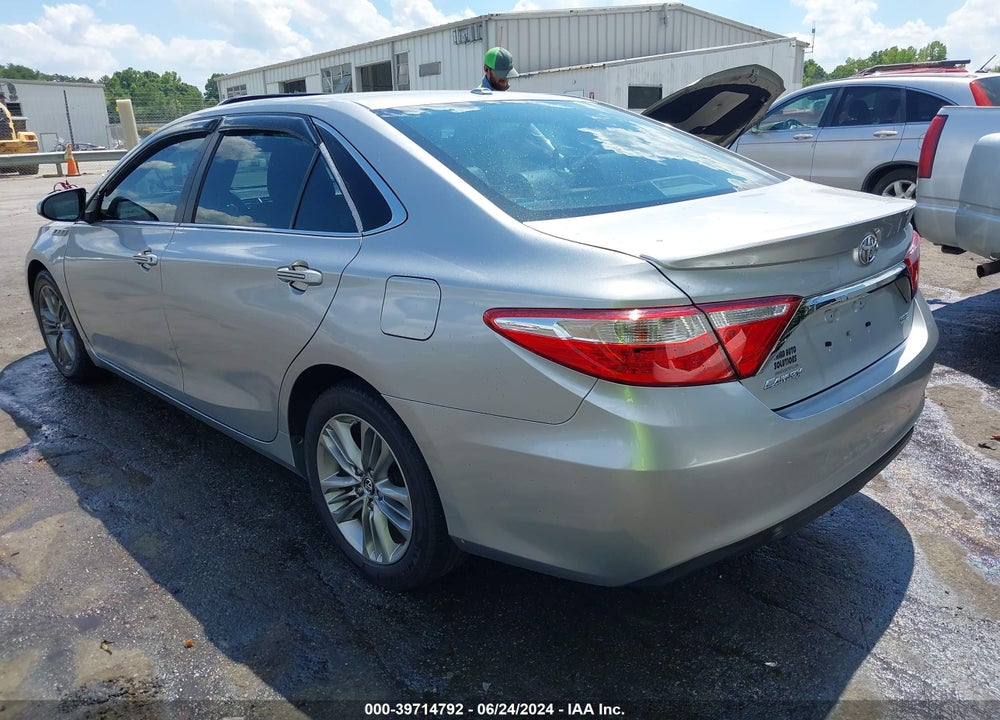 2015 TOYOTA CAMRY SE VIN: 4T1BF1FK5FU045230