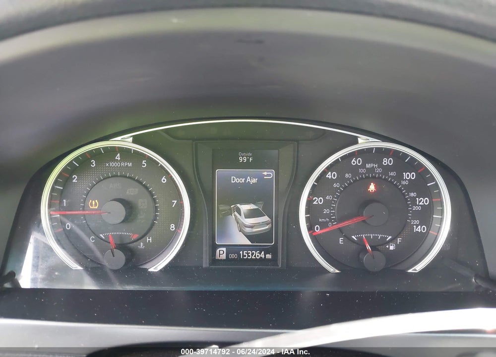 2015 TOYOTA CAMRY SE VIN: 4T1BF1FK5FU045230