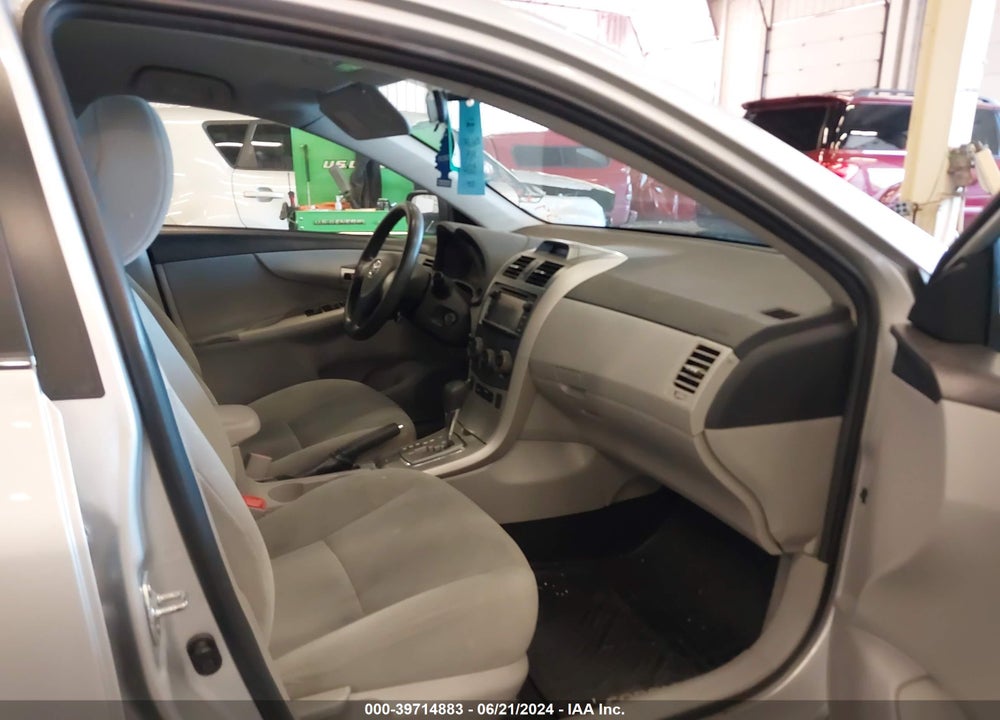 2013 TOYOTA COROLLA LE VIN: 5YFBU4EE8DP152886