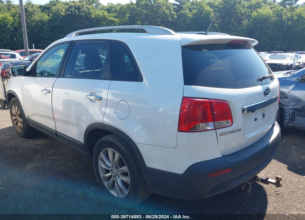 2011 KIA SORENTO EX V6 VIN: 5XYKUDA26BG064271