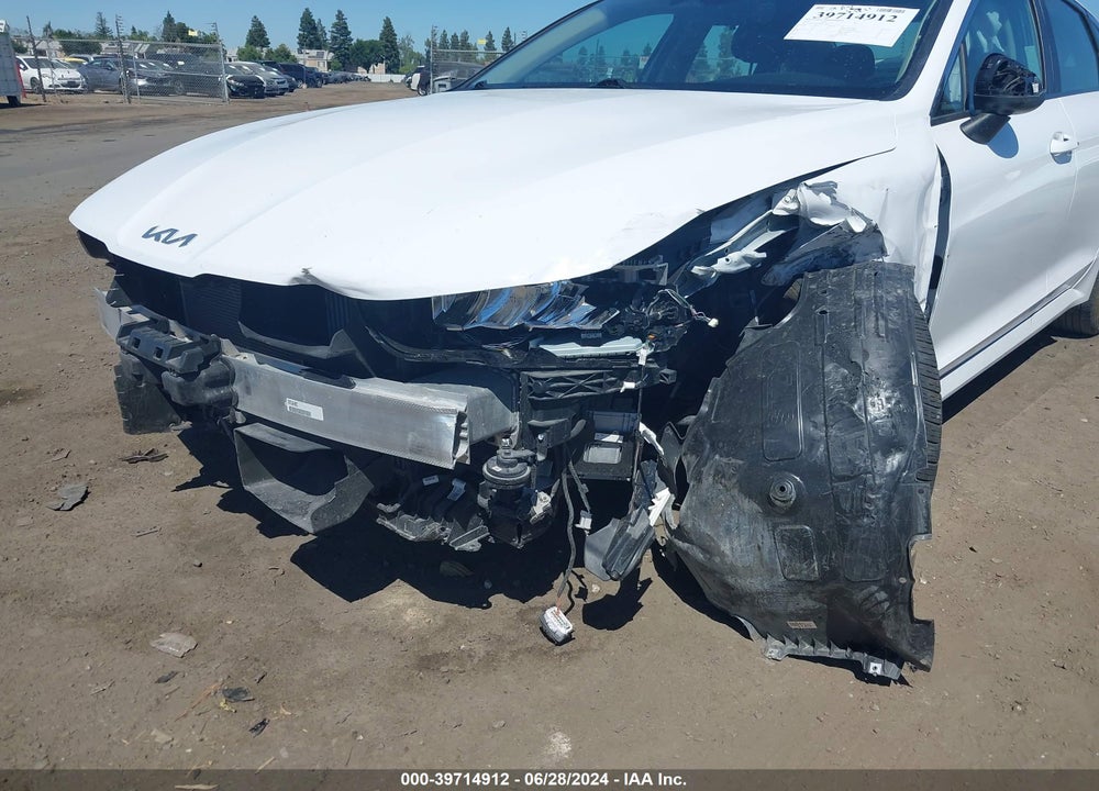 2022 KIA K5 LXS VIN: 5XXG14J27NG139499