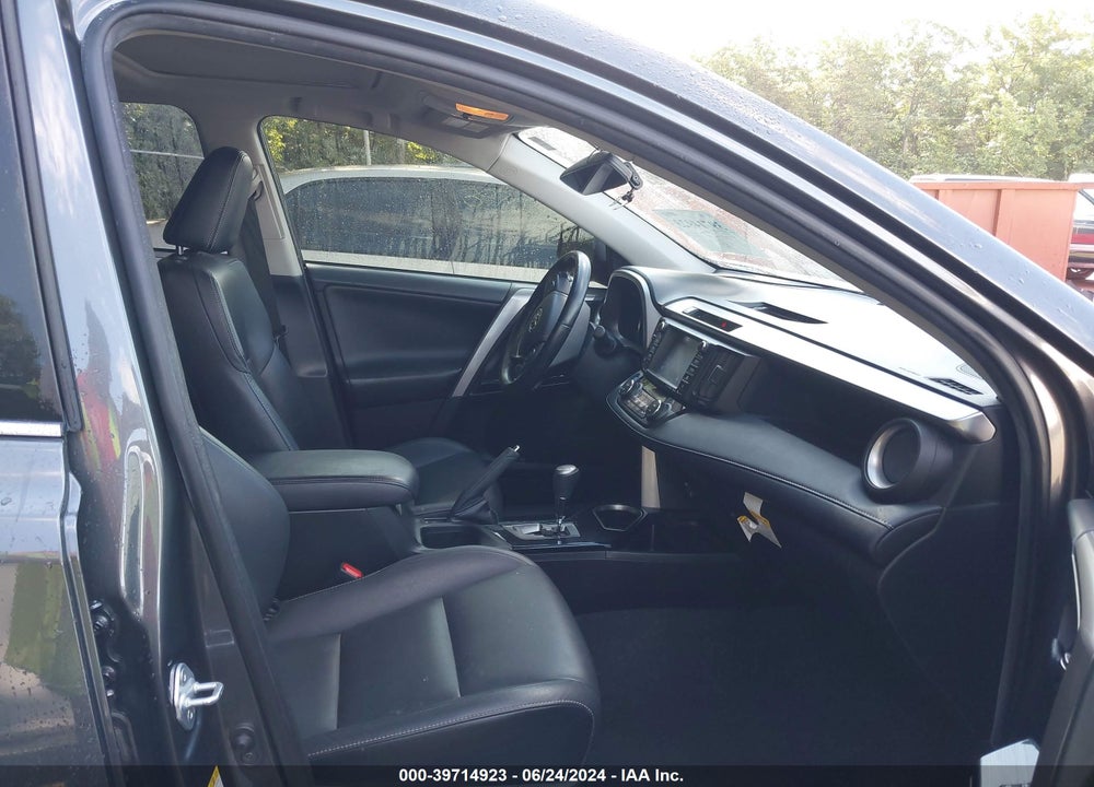 2018 TOYOTA RAV4 HYBRID LIMITED VIN: JTMDJREV6JD160384
