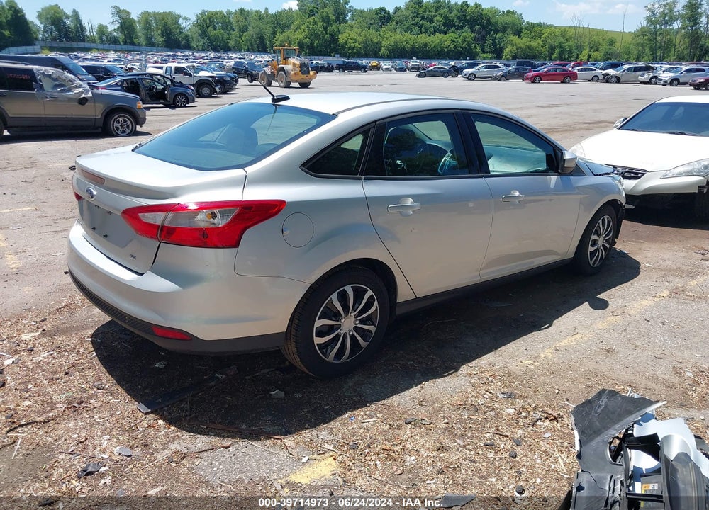 2012 FORD FOCUS SE VIN: 1FAHP3F28CL323777