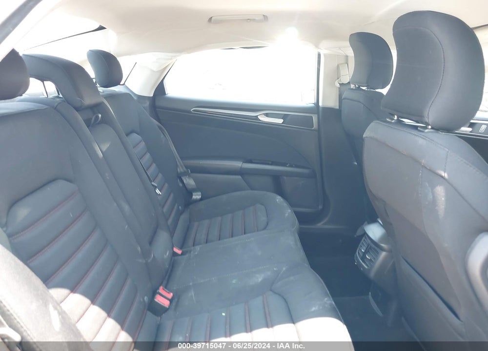 2016 FORD FUSION SE VIN: 3FA6P0T91GR320413