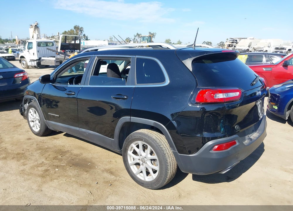 2017 JEEP CHEROKEE LATITUDE FWD VIN: 1C4PJLCS8HD222039