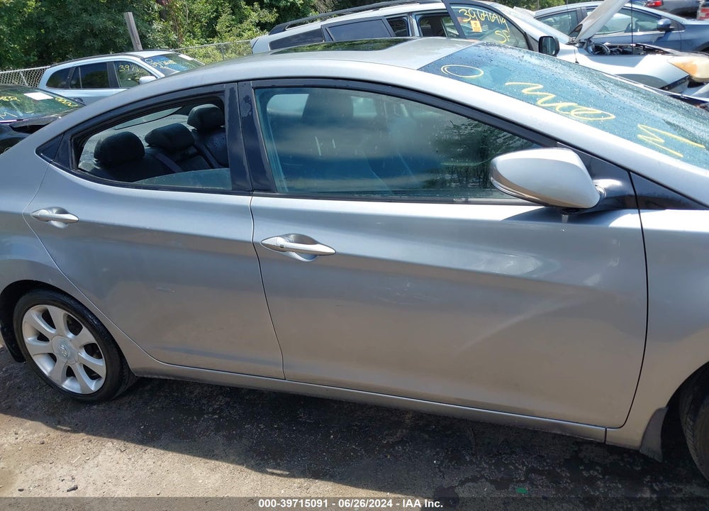 2013 HYUNDAI ELANTRA LIMITED VIN: KMHDH4AE0DU777588