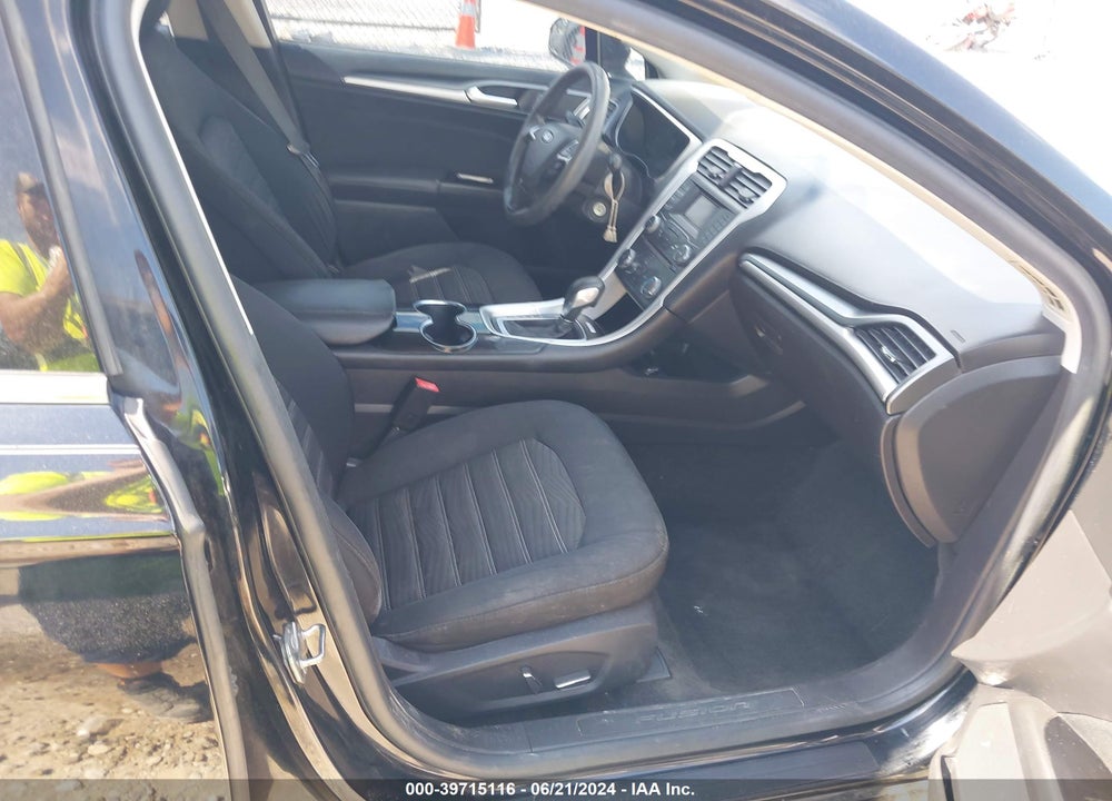 2016 FORD FUSION SE VIN: 3FA6P0H7XGR226800