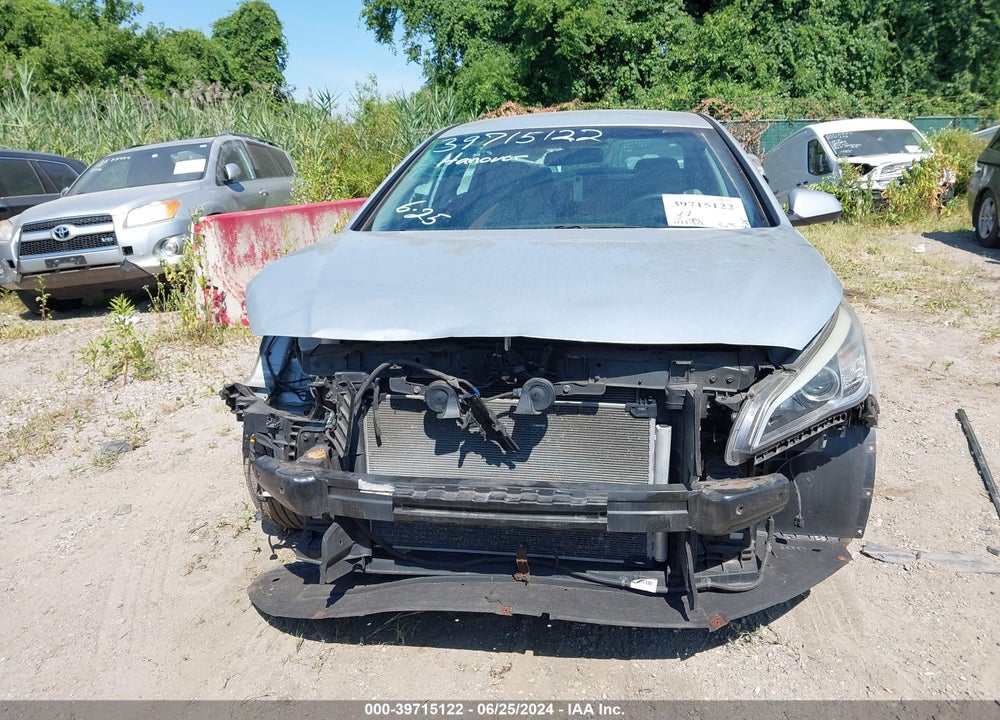 2015 HYUNDAI SONATA SE VIN: 5NPE24AFXFH096256