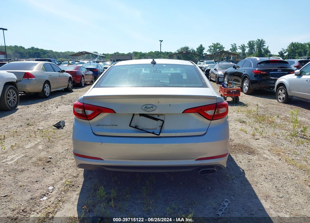 2015 HYUNDAI SONATA SE VIN: 5NPE24AFXFH096256