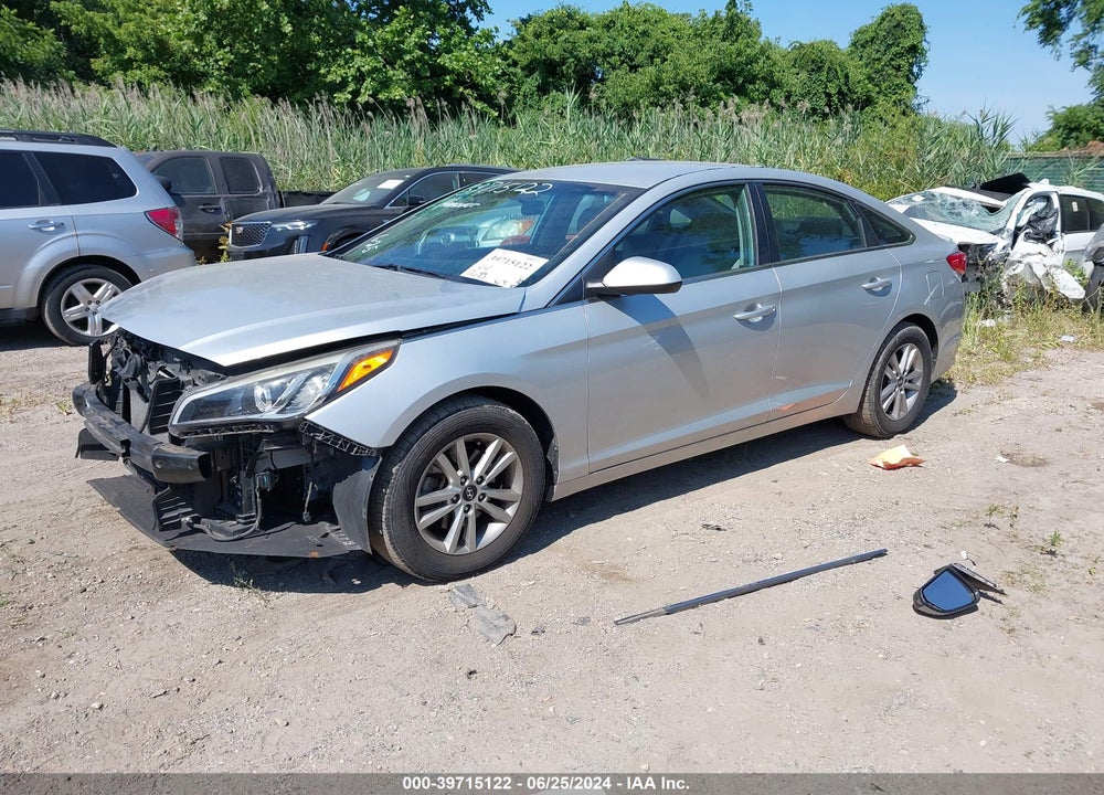2015 HYUNDAI SONATA SE VIN: 5NPE24AFXFH096256