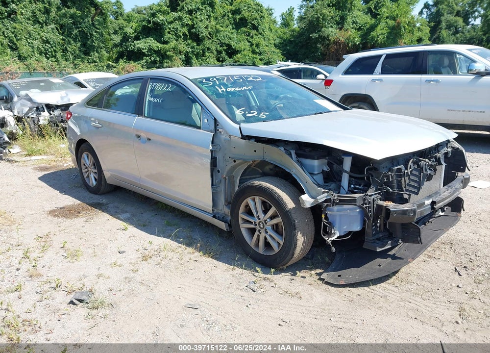 2015 HYUNDAI SONATA SE VIN: 5NPE24AFXFH096256