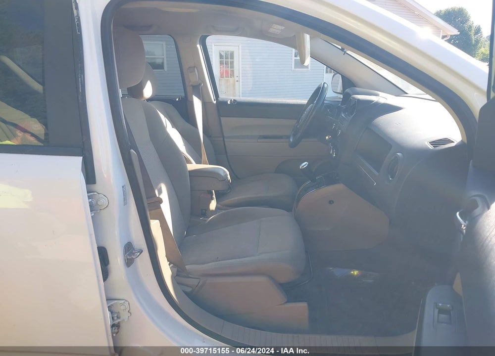 2011 JEEP COMPASS VIN: 1J4NF1FB8BD135154
