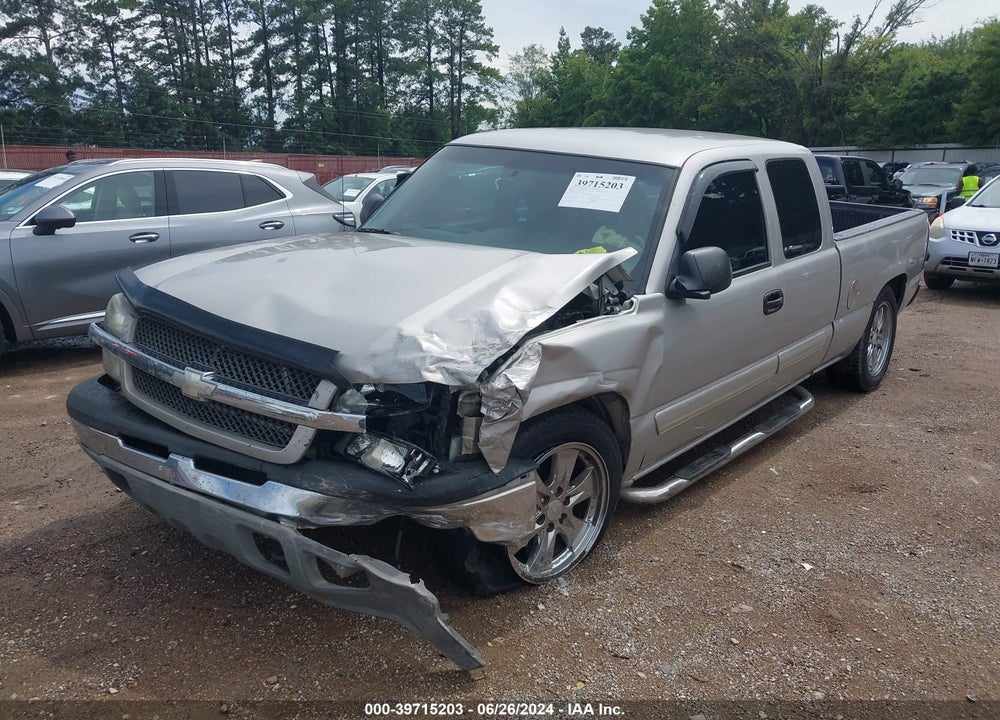 2004 CHEVROLET SILVERADO 1500 LS VIN: 2GCEC19V741131888