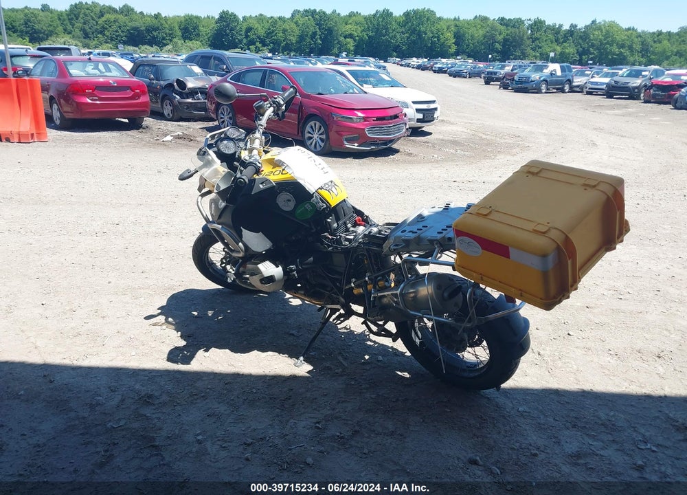 2010 BMW R1200 GS ADVENTURE VIN: WB1048006AZX65114