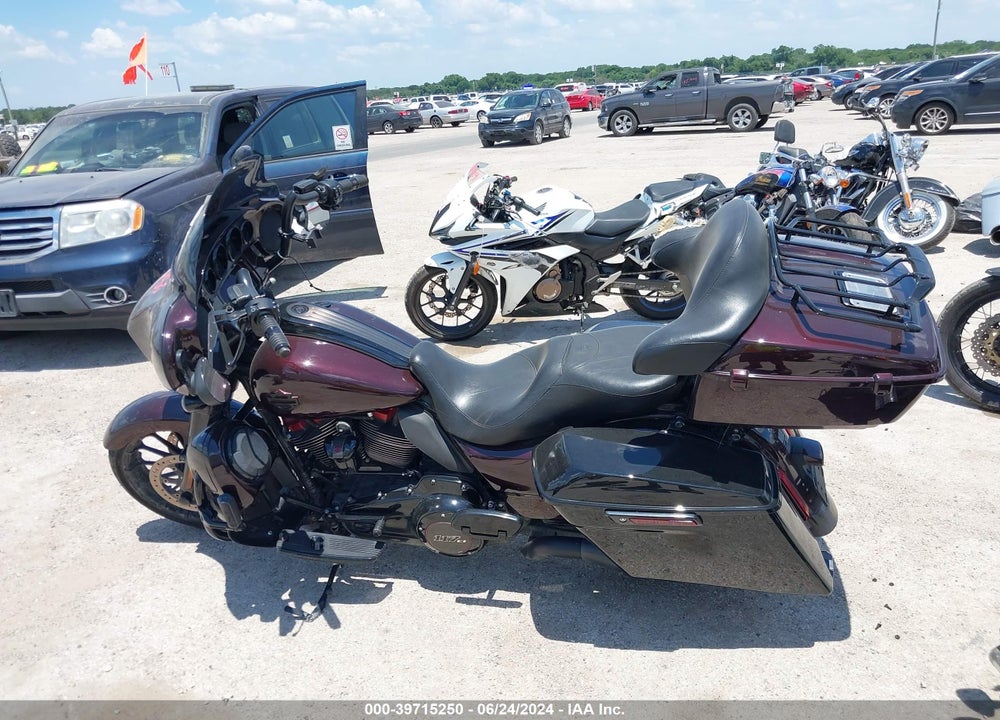 2019 HARLEY-DAVIDSON FLHXSE VIN: 1HD1PXL1XKB959585