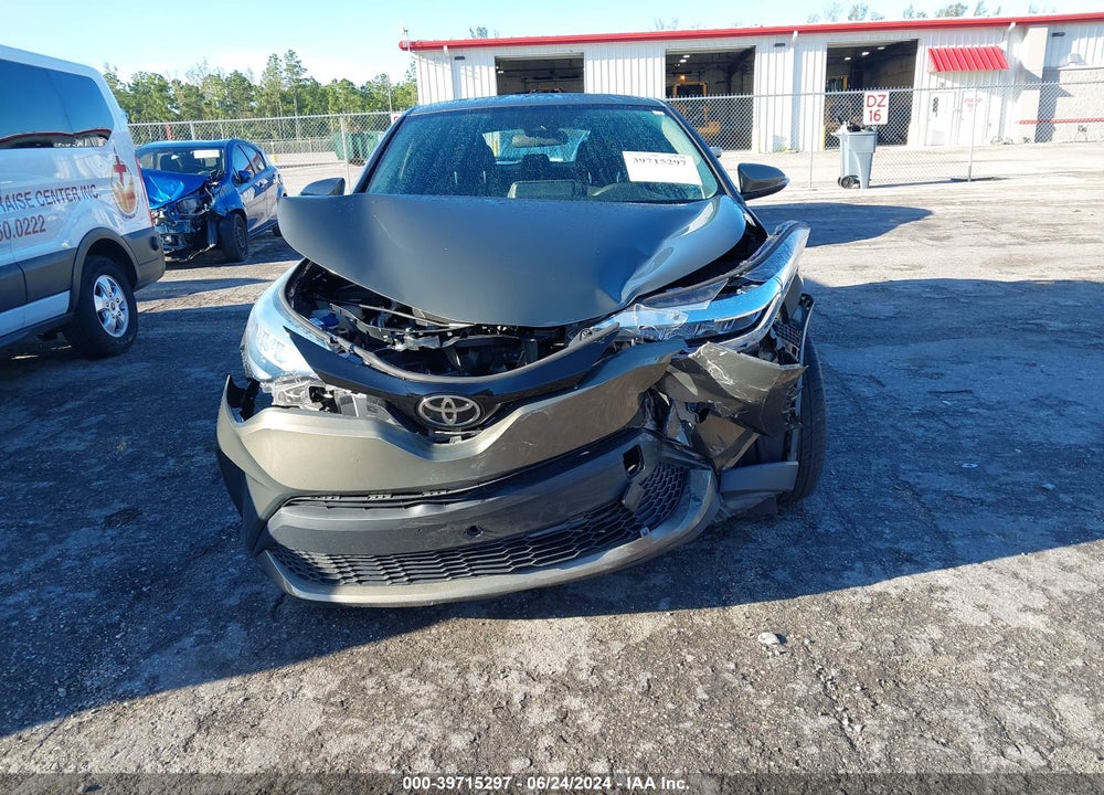 2021 TOYOTA C-HR LE VIN: NMTKHMBXXMR121154
