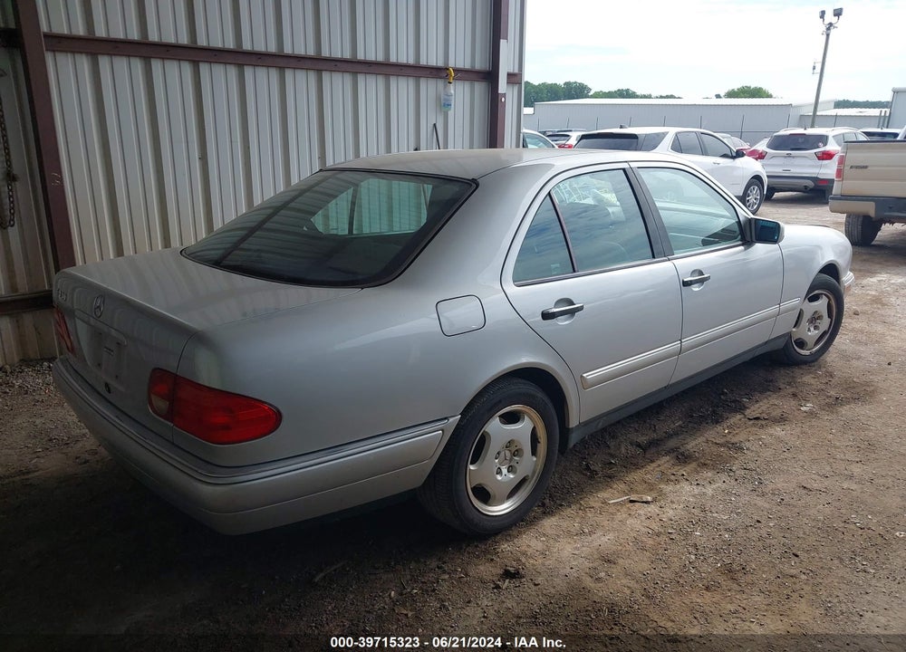 1998 MERCEDES-BENZ E 430 VIN: WDBJF70F7WA638036
