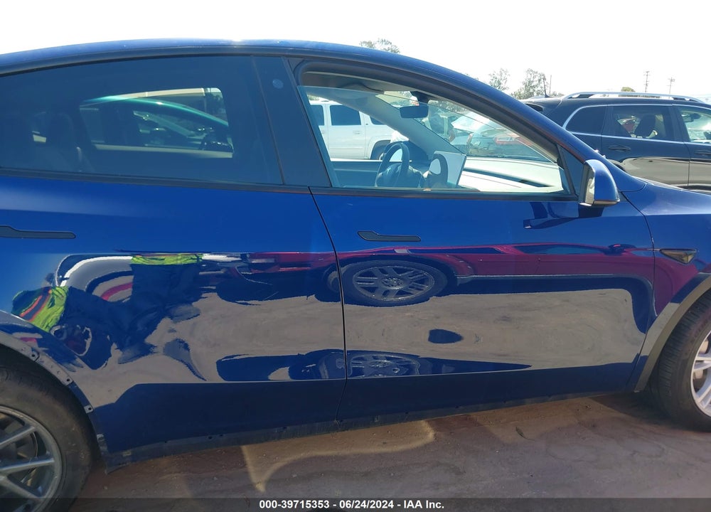 2023 TESLA MODEL Y AWD/LONG RANGE DUAL MOTOR ALL-WHEEL DRIVE VIN: 7SAYGDEE1PA126714