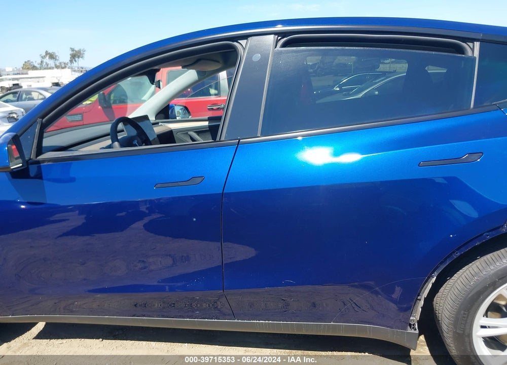 2023 TESLA MODEL Y AWD/LONG RANGE DUAL MOTOR ALL-WHEEL DRIVE VIN: 7SAYGDEE1PA126714