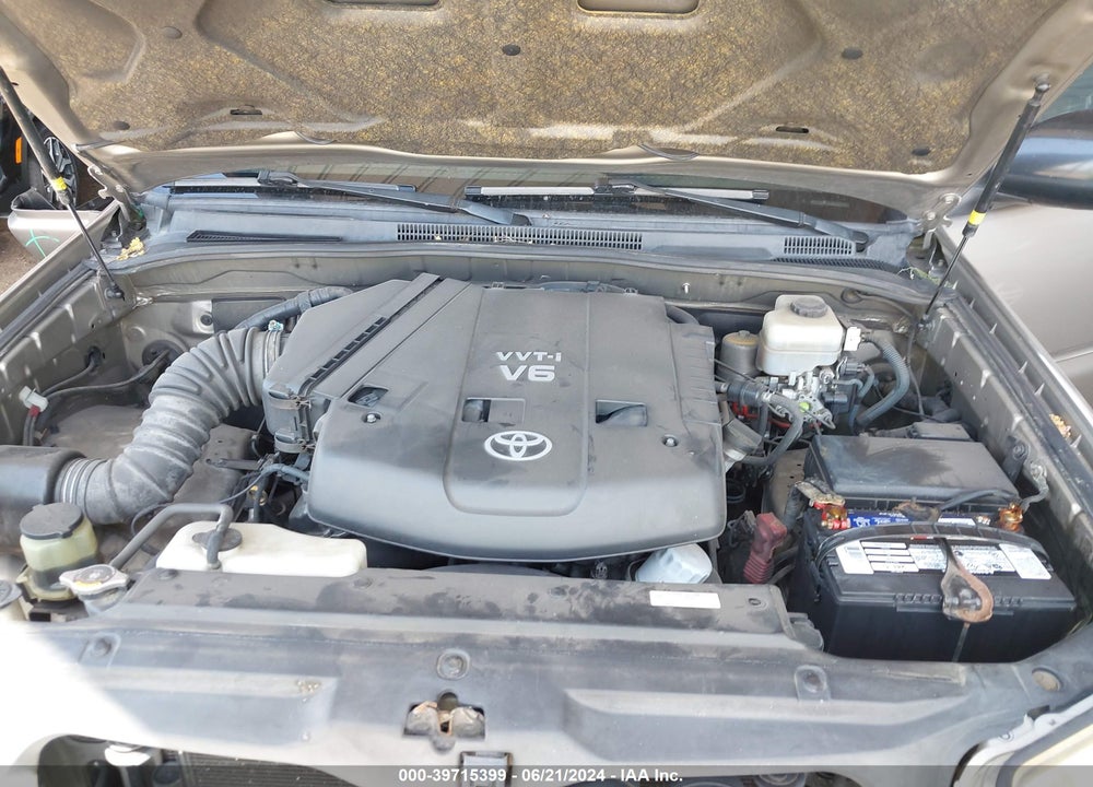 2006 TOYOTA 4RUNNER SR5 V6 VIN: JTEZU14R560073976