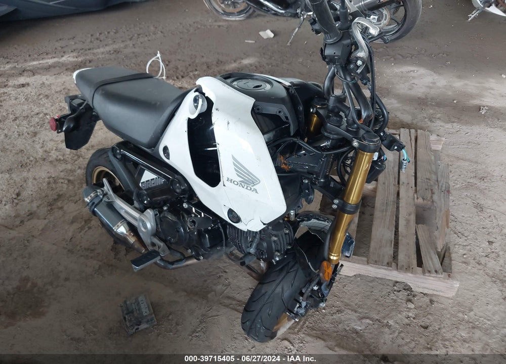 2024 HONDA GROM 125 VIN: MLHJC9215R5201511