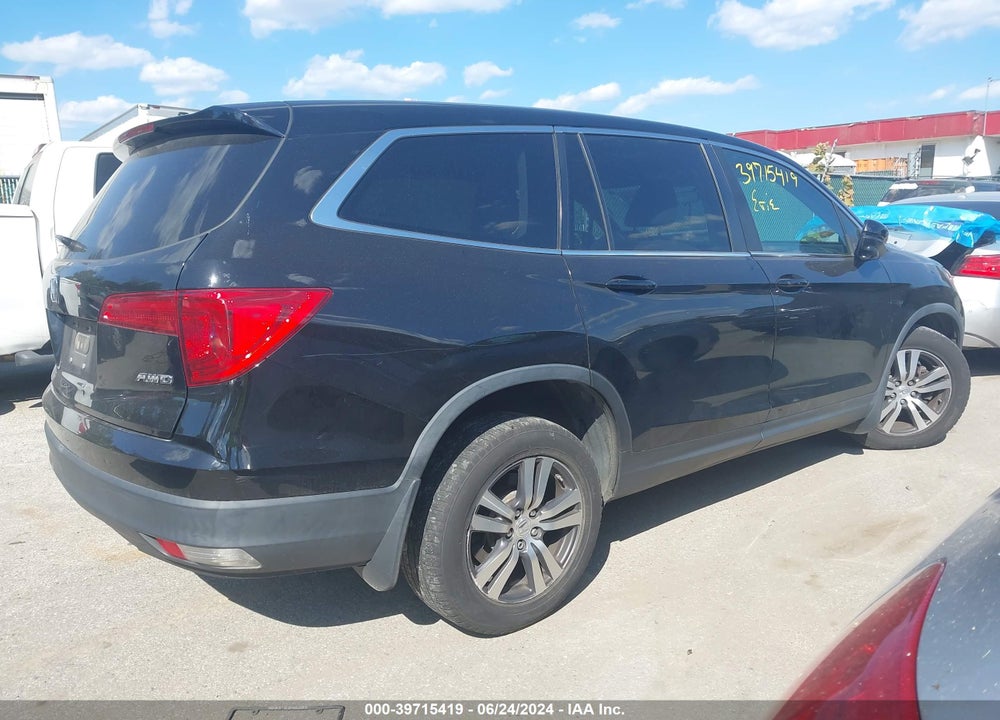 2017 HONDA PILOT EX VIN: 5FNYF6H34HB003497