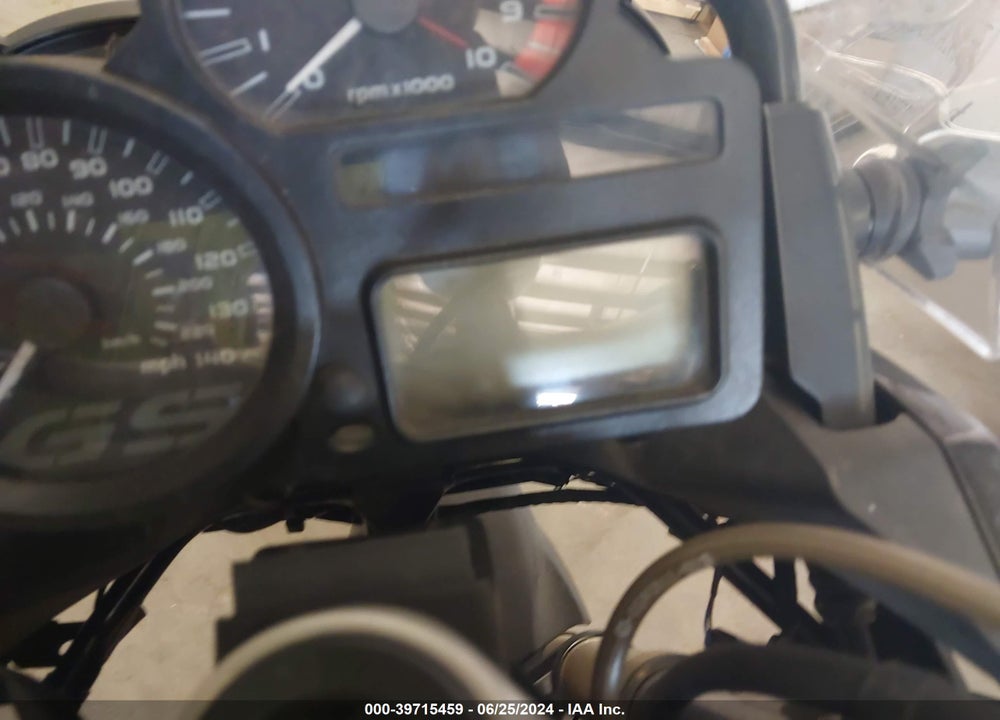 2011 BMW R1200 GS VIN: WB1046008BZX51883