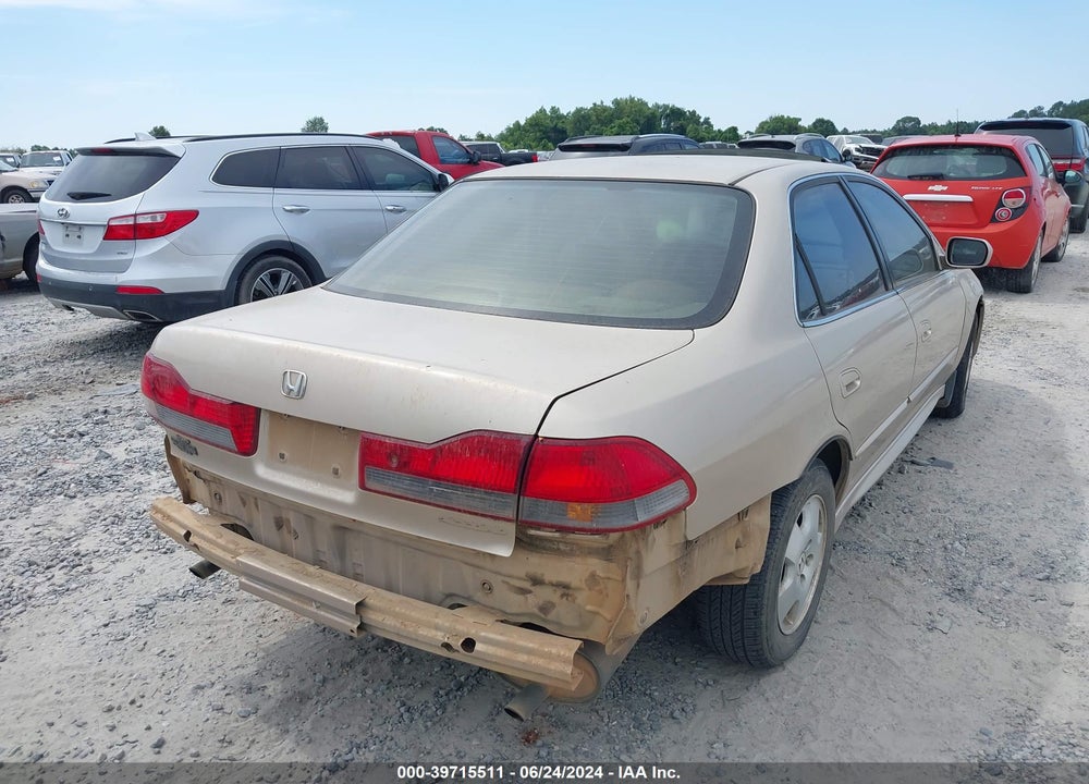 2001 HONDA ACCORD 3.0 EX VIN: 1HGCG16501A014673