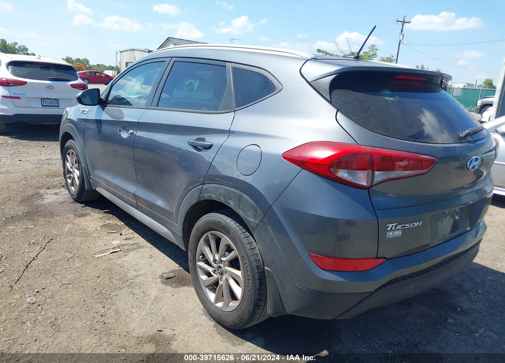 2017 HYUNDAI TUCSON SE VIN: KM8J33A4XHU377241