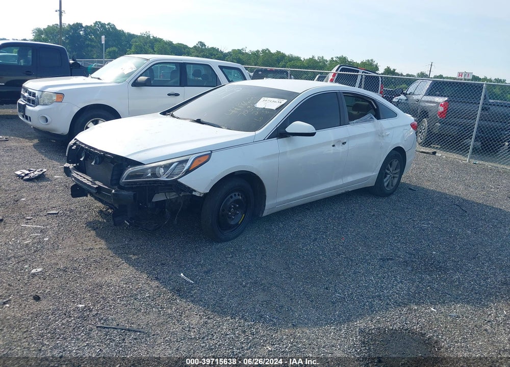 2015 HYUNDAI SONATA VIN: 5NPE24AF0FH121049