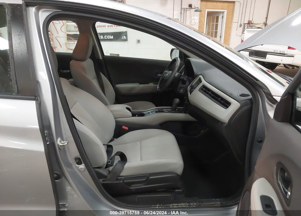2020 HONDA HR-V AWD LX VIN: 3CZRU6H30LM706166