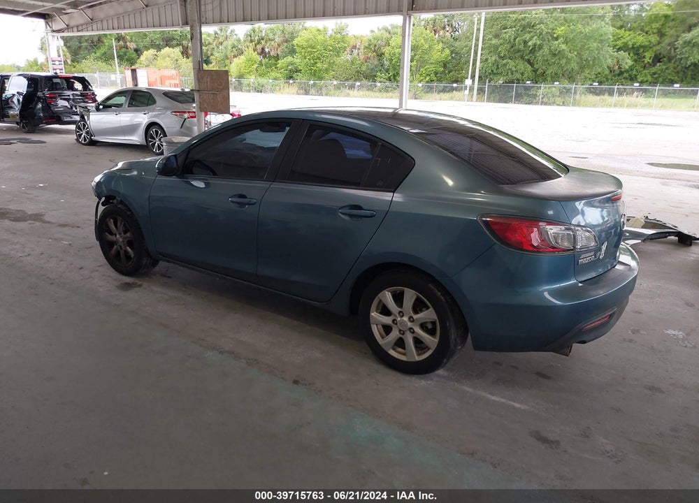 2011 MAZDA 3 I TOURING VIN: JM1BL1VG3B1373106