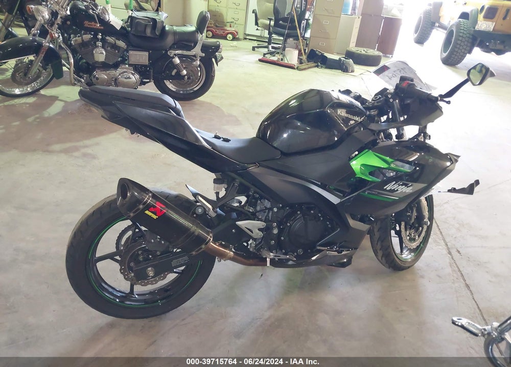 2023 KAWASAKI EX400 VIN: JKAEXKH14PDAN4198