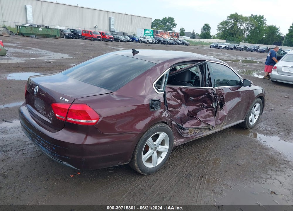 2012 VOLKSWAGEN PASSAT 2.0L TDI SE VIN: 1VWBN7A39CC102697