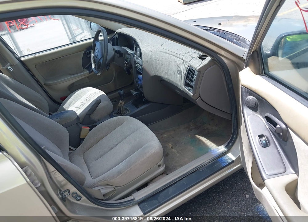 2005 HYUNDAI ELANTRA GLS/GT VIN: KMHDN46DX5U961396