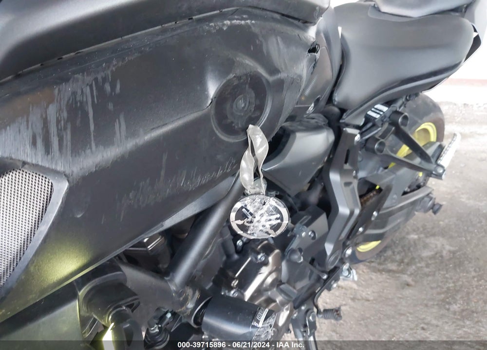 2018 YAMAHA MT07 VIN: JYARM27E1JA001092
