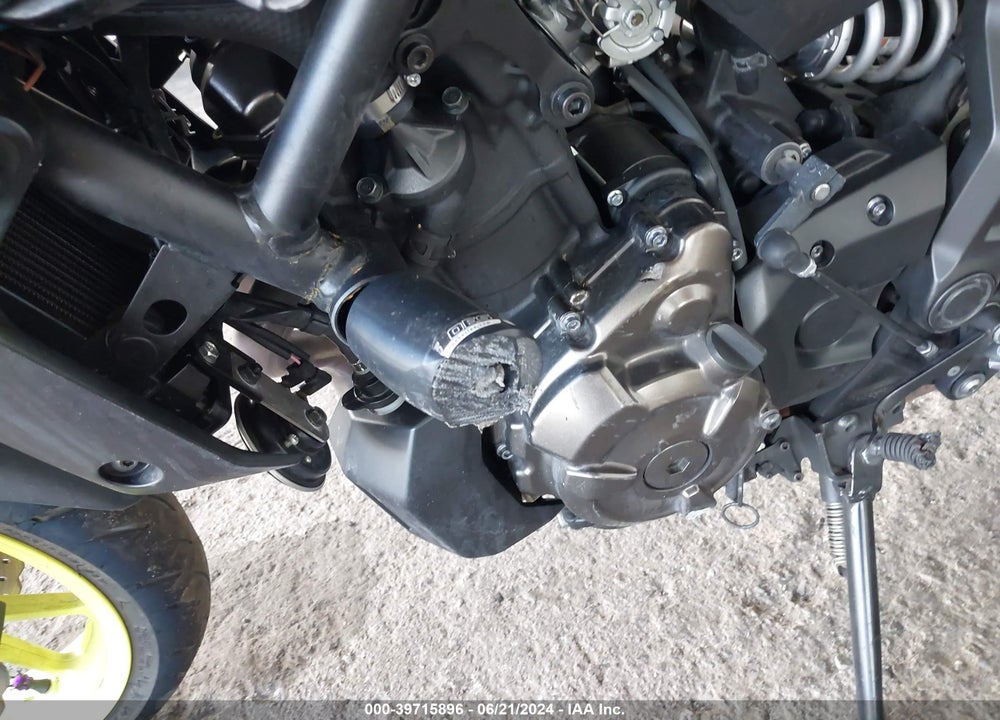 2018 YAMAHA MT07 VIN: JYARM27E1JA001092