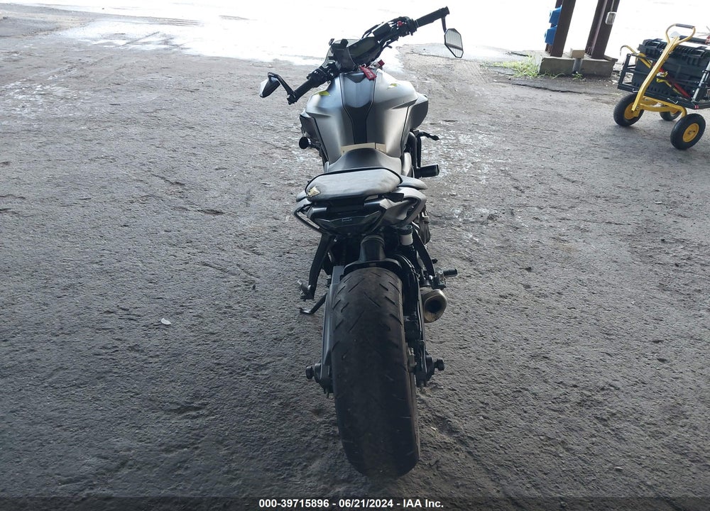 2018 YAMAHA MT07 VIN: JYARM27E1JA001092