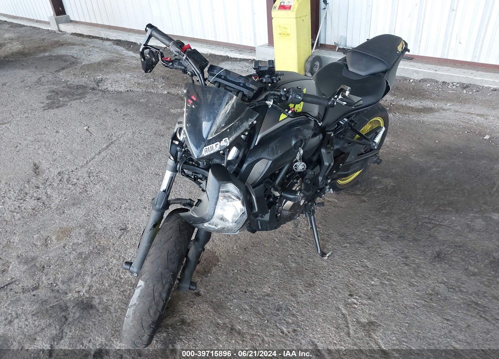 2018 YAMAHA MT07 VIN: JYARM27E1JA001092