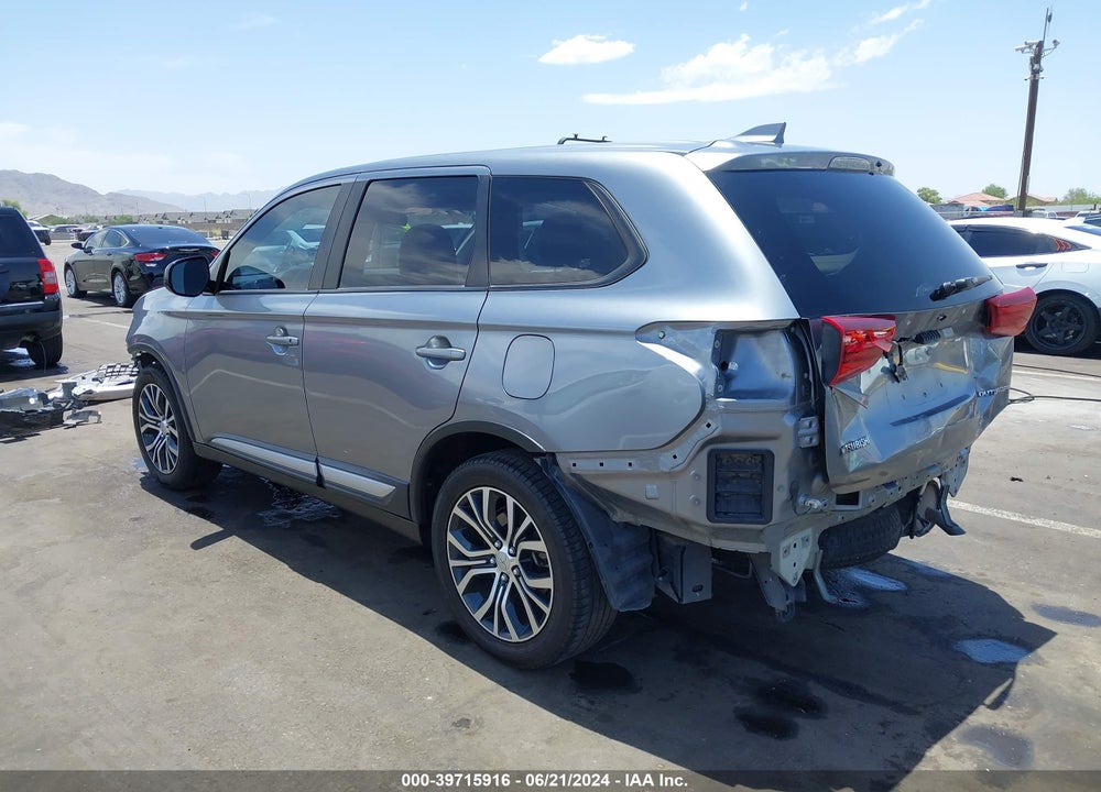 2018 MITSUBISHI OUTLANDER ES VIN: JA4AD2A36JZ009256