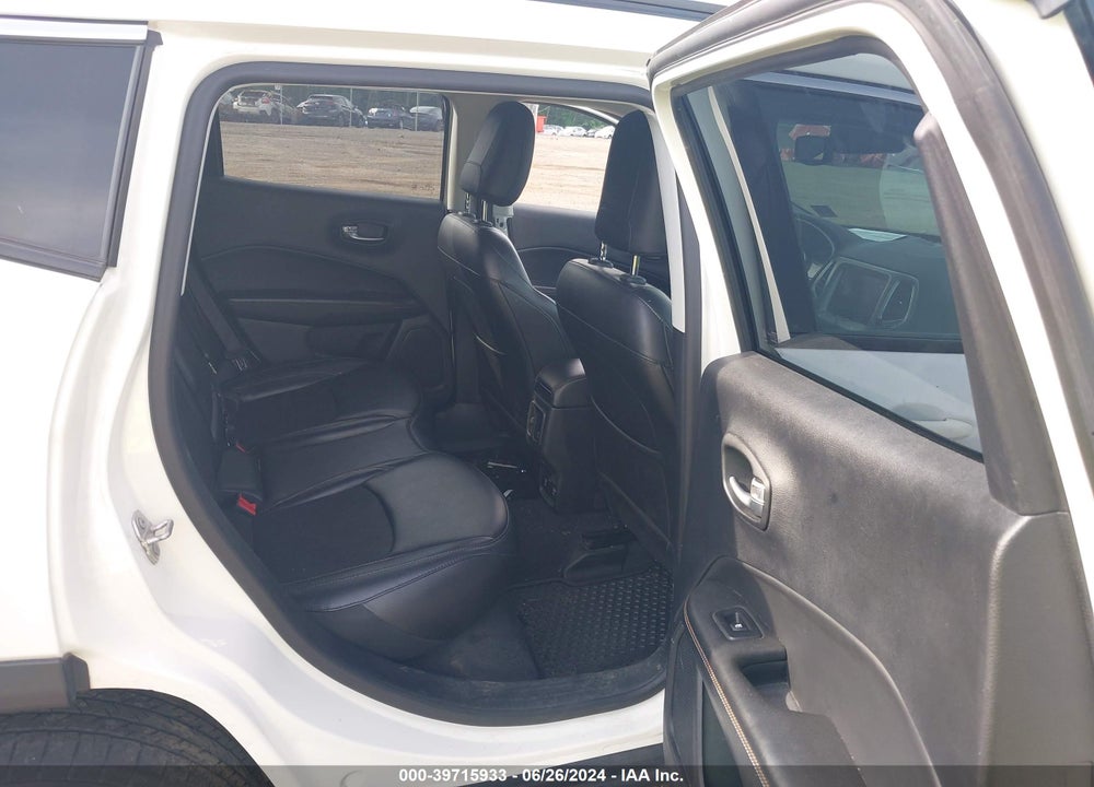 2019 JEEP COMPASS LATITUDE 4X4 VIN: 3C4NJDBB6KT630930